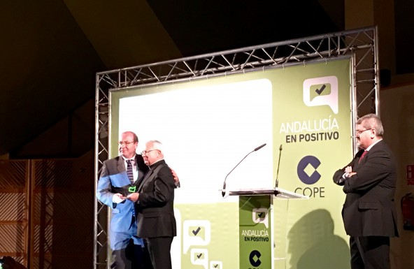 COPE otorga el premio «Jaén en Positivo» a nuestro Obispo D. Ramón