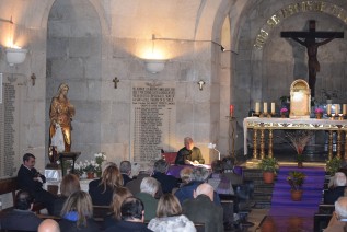 El Obispo de Jaén pronuncia una conferencia sobre la Misericordia en la Cripta de la Catedral