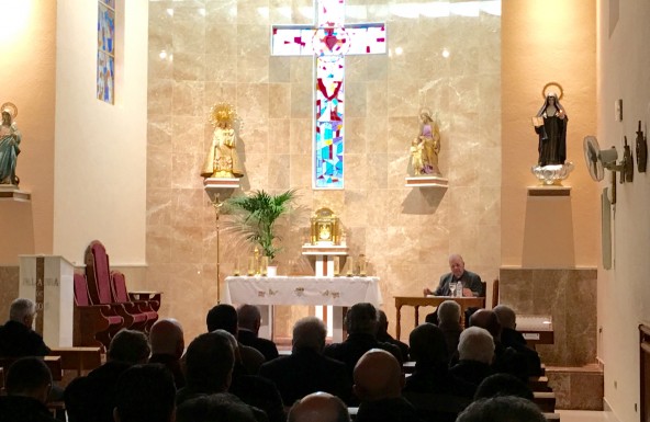 Los sacerdotes celebran el retiro de Cuaresma centrado en la Misericordia