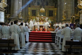 Martes Santo: Misa Crismal en la Catedral