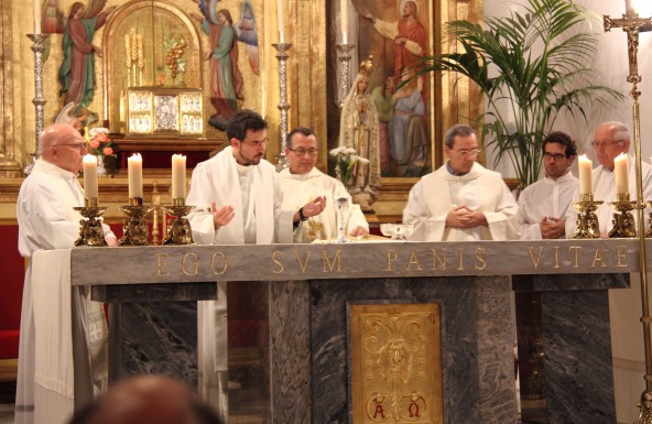 D. Jesús Castro toma posesión de su nuevo cargo como párroco de Santa Marta de Martos