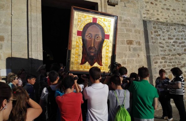Los iconos de La Inmaculada Joven y el del Santo Rostro ya peregrinan por la Diócesis de Jaén
