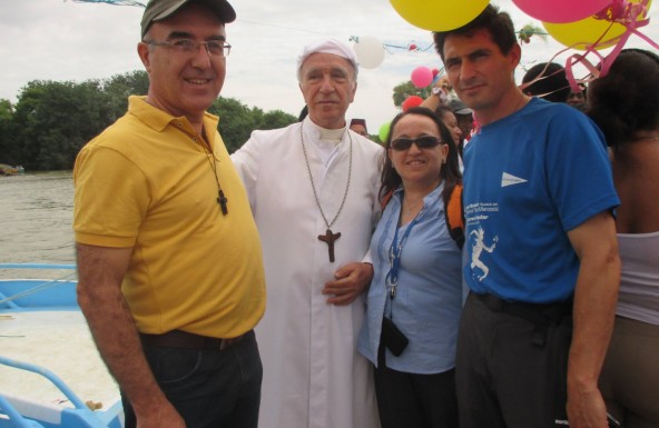 Dos seglares colaboran durante el verano en la misión diocesana de Ecuador
