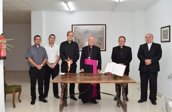 El Sr. Obispo preside la toma de posesión del Rector y el Vicerrector de los Seminarios