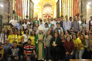 Más de medio centenar de jóvenes de la Diócesis peregrinan hasta el Santuario de la Virgen de la Cabeza participan en el Jubileo de la Misericordia