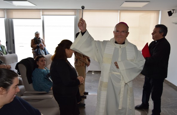 El Obispo bendice las instalaciones de la Residencia de ASPRAMIF