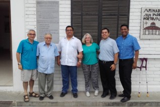 Los misioneros seglares, Antonio García y Ana Cruz, emprenden de nuevo, viaje a Ecuador