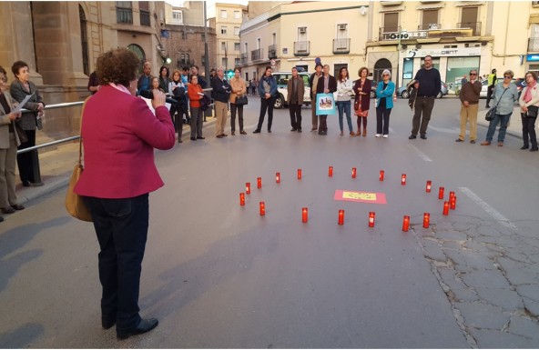 El Círculo de Silencio de Linares clama por el derecho a las mujeres
