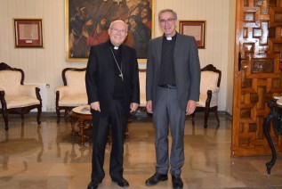 Don Amadeo se reúne con el Rector de la Facultad de Teología de Granada