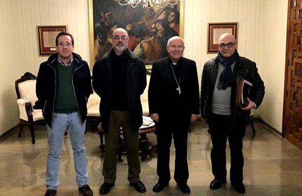 El Obispo de Jaén recibe a la Junta directiva del Instituto de Estudios Bailenenses