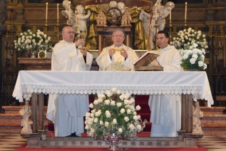 La Catedral de Jaén acoge la Solemne Eucaristía de Pascua