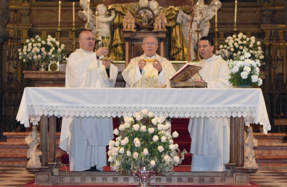 La Catedral de Jaén acoge la Solemne Eucaristía de Pascua