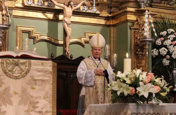 El Obispo preside la fiesta de la Virgen de los Dolores, patrona de Arjona