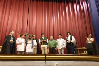 El Hogar de Santa Clara ofrece una representación teatral en el Colegio ‘Maristas’