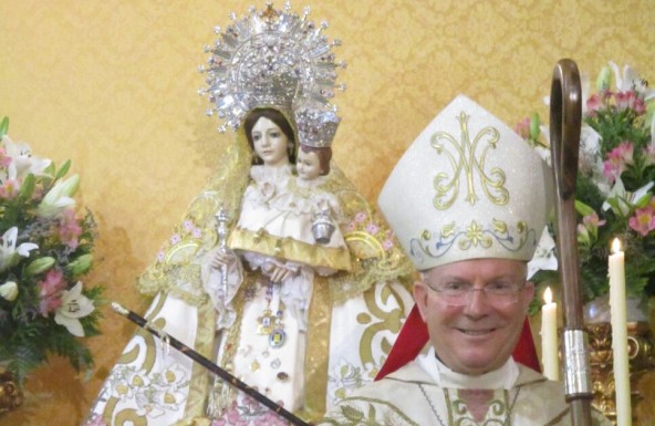 El Obispo Don Amadeo visita a la Patrona De Cazorla, Nuestra Señora De La Cabeza, en El 75 Aniversario de su imagen actual 