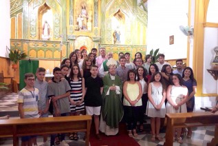 El Obispo preside las Confirmaciones en la Parroquia de San Juan Bautista de Arbuniel