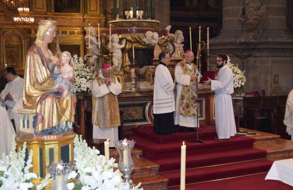 La solemnidad de la Asunción reúne en la Catedral de Jaén al Obispo Don Amadeo y al Obispo emérito Don Ramón