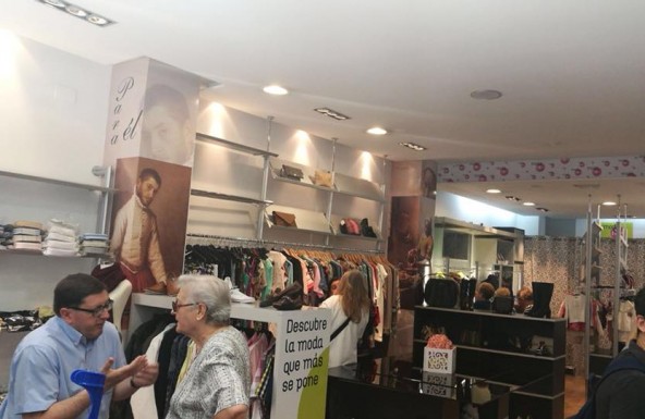 La tienda de ropa de Cáritas, ‘Moda-Re’, abre sus puertas en Jaén