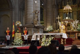Monseñor Rodríguez Magro preside la Eucaristía en la festividad de Ntra. Sra. del Pilar