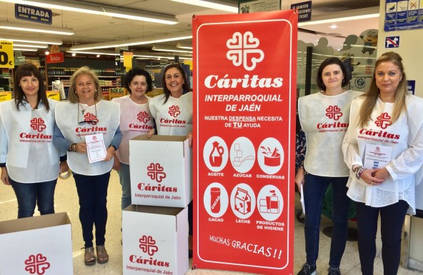 Cáritas Interparroquial de Jaén lanza una campaña de recogida de alimentos,  hoy 27 y mañana 28, de octubre destinada a su despensa