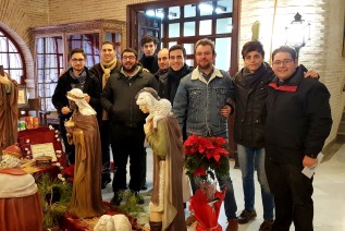 Los seminaristas felicitan la Navidad