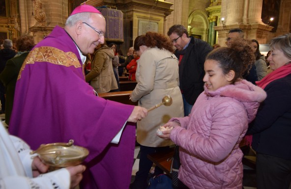 El próximo domingo, el Obispo bendecirá los Belenes a los niños