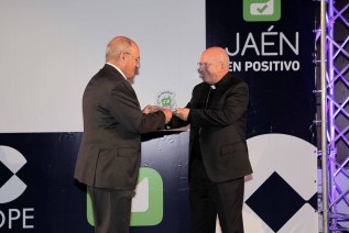 Don Amadeo preside la gala ‘Jaén en positivo’ de COPE Jaén