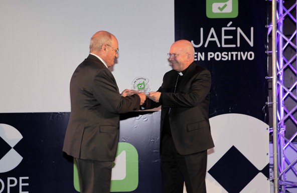 Don Amadeo preside la gala ‘Jaén en positivo’ de COPE Jaén