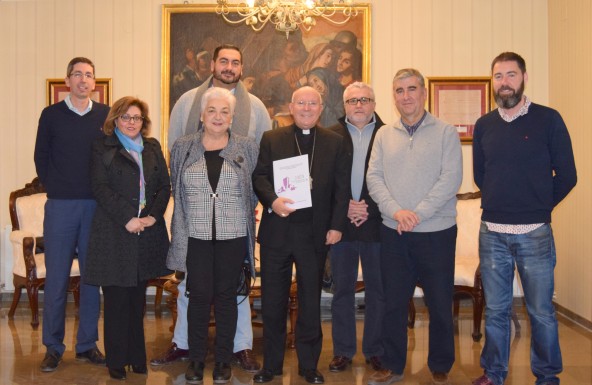 El Obispo de Jaén se reúne con la plataforma ciudadana “Jaén merece más”