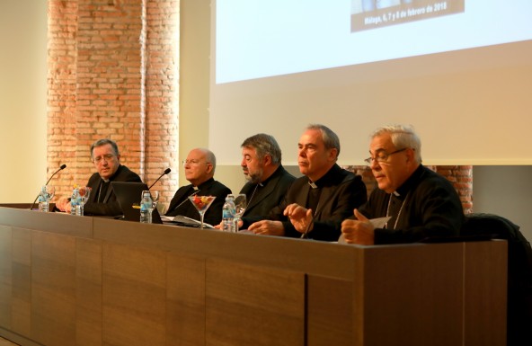 Don Amadeo y 15 sacerdotes diocesanos participan en las Jornadas de arciprestes y vicarios de la Provincia Ecca. de Granada