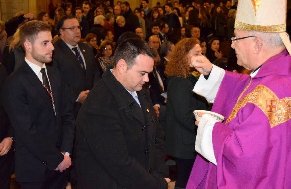 El Obispo preside la Eucaristía del Miércoles de Ceniza en la Catedral