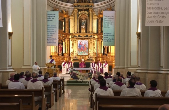 Los sacerdotes de la Diócesis participan en un retiro de Cuaresma