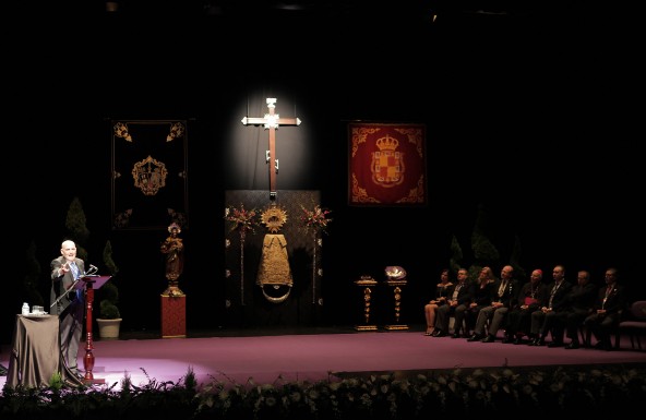 El Obispo preside el pregón de la Semana Santa jiennense