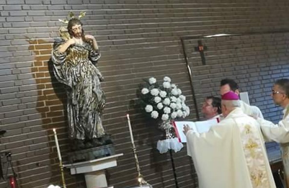 El Obispo bendice la imagen titular de El Buen Pastor de Linares
