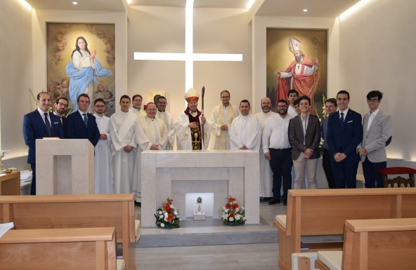 Dedicación del Altar de la nueva Capilla del Seminario Diocesano de Jaén