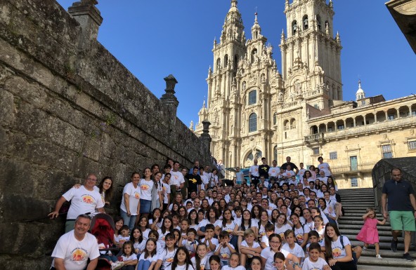 La Parroquia de San Pedro Poveda vive una intensa experiencia de comunidad y encuentro con el Señor en el Camino de Santiago