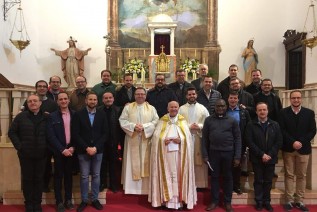 La Guardia acoge el encuentro del clero joven con el Obispo