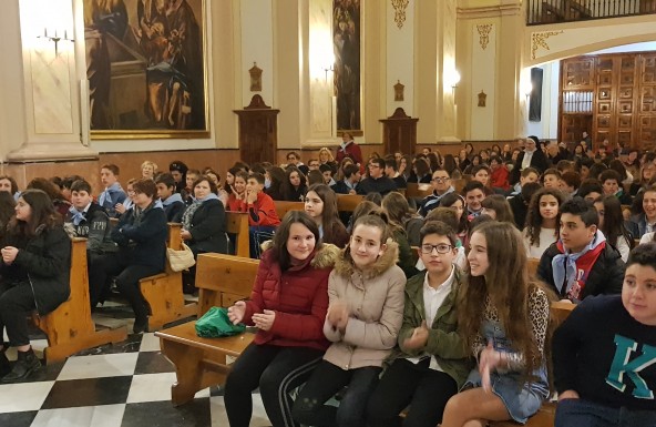 250 jóvenes participan en la Vigilia de la Inmaculada en el arciprestazgo de Cazorla
