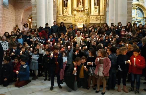 Catequesis matrimoniales y envío de niños Manos Unidas en la Parroquia de San Juan Evangelista de Mancha Real
