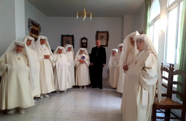 El Obispo visita  conventos de clausura e invita a ser parte de la misión por la oración