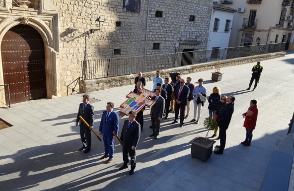La Cruz de la Misión visita los conventos de las Carmelitas y las Dominicas de Jaén
