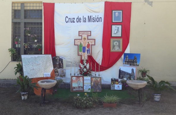 La parroquia Sagrado Corazón de Jesús y Ntra. Sra. del Pilar de Linares celebra su Cruz de Mayo