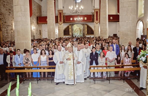 Más de 200 cristianos de Martos reciben el Sacramento de la Confirmación en la Eucaristía presidida por el Obispo