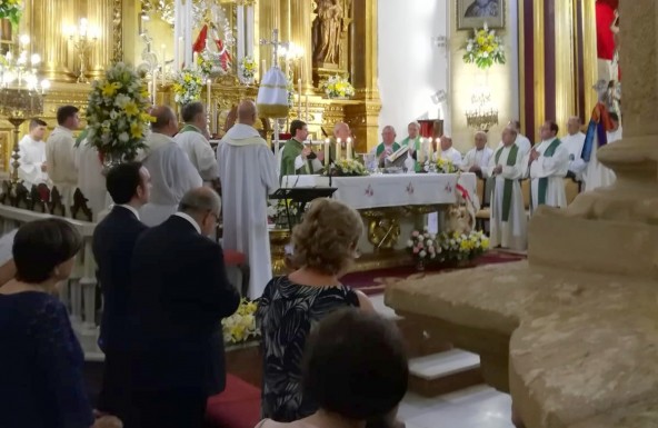 El Obispo preside la Vigilia Diocesana de las Espigas en Sabiote