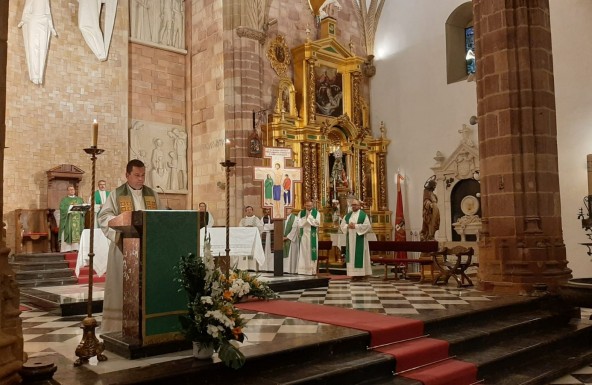 D. Manuel Ángel Castillo toma posesión como párroco de Bailén