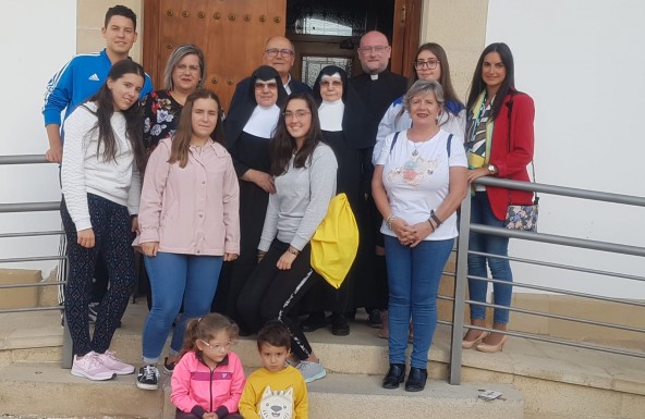 Cáritas Diocesana de Jaén pone en marcha este curso el proyecto “Apadrina un abuelo”