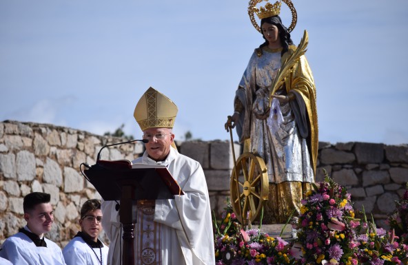 El Obispo recuerda a Santa Catalina como mujer modelo de testimonio y misionera de su tiempo