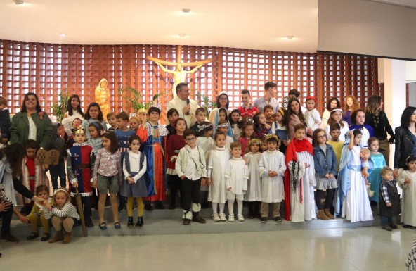 Los niños de San Pedro Poveda celebran el Día de Todos los Santos