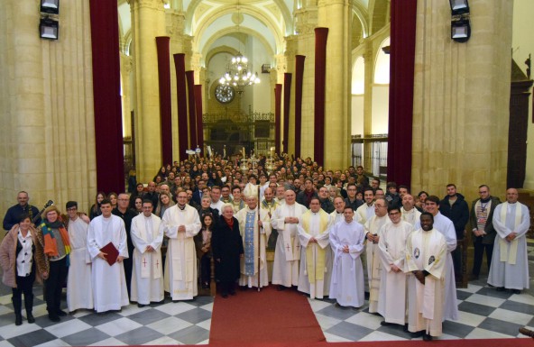 Baeza acoge a alrededor de 300 jóvenes en la Vigilia Diocesana de la Inmaculada