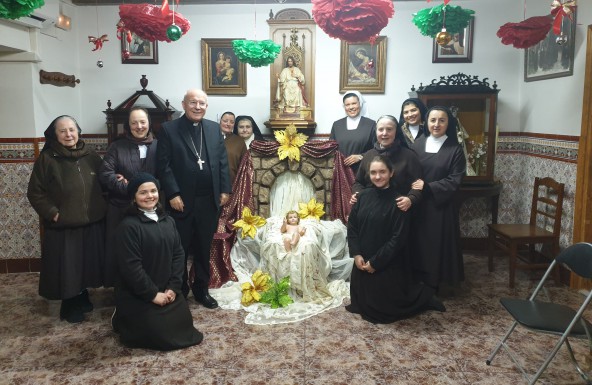 Don Amadeo visita los conventos y monasterios de clausura